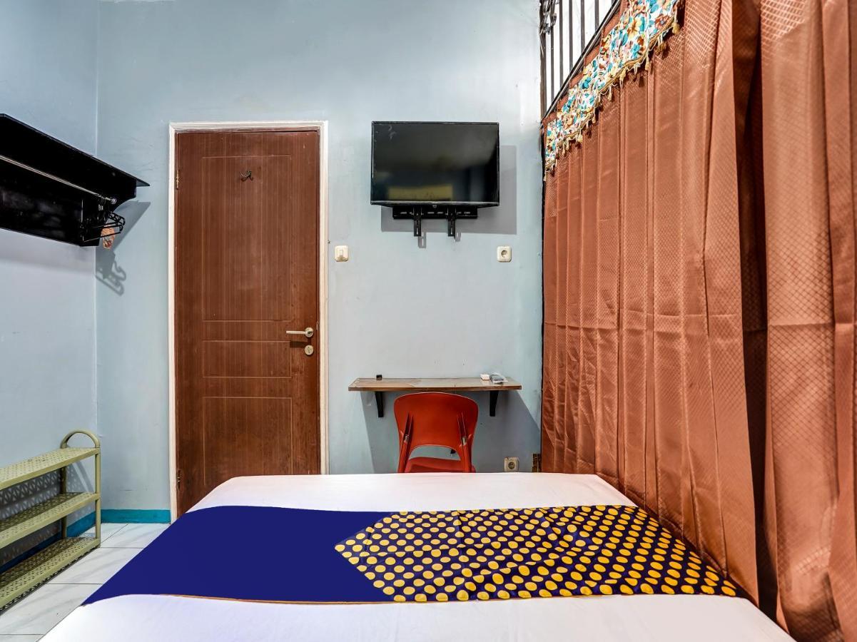 Spot On 90147 Gosepa Ambengan Plaza Hotell Surabaya Eksteriør bilde
