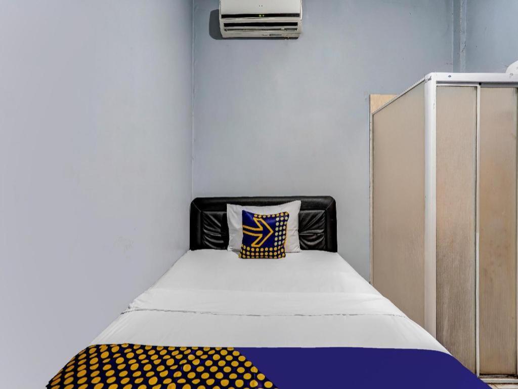 Spot On 90147 Gosepa Ambengan Plaza Hotell Surabaya Eksteriør bilde